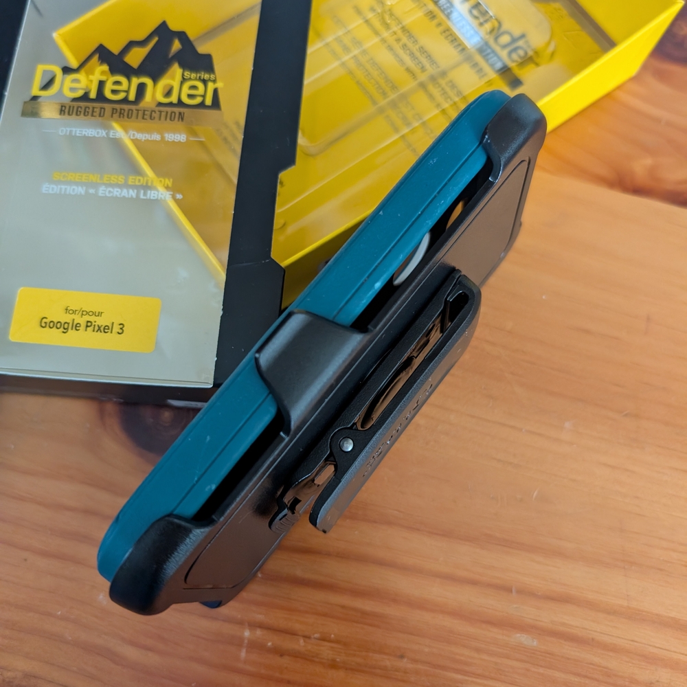 OtterBox Defender Series Case for Google Pixel 3 - Blue - Picture 3 of 4